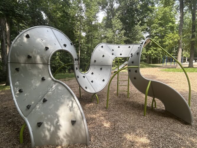twisting and turning aluminum climber