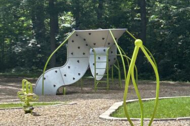 aluminum climber that twists and turns and a spinner multiple kids and ride